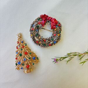 ART Christmas Tree & Wreath Brooch Set Vintage Multicolor Rhinestones Enamel
